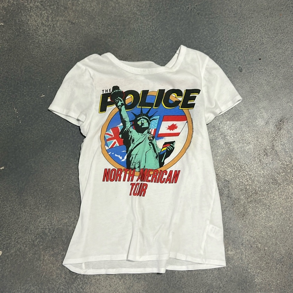 Graphic tee
